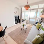 아파트 Cozy Flat With Sea Views La Torre *