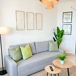 아파트 Cozy Flat With Sea Views La Torre