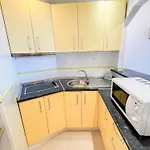 아파트 Cozy Flat With Sea Views La Torre *